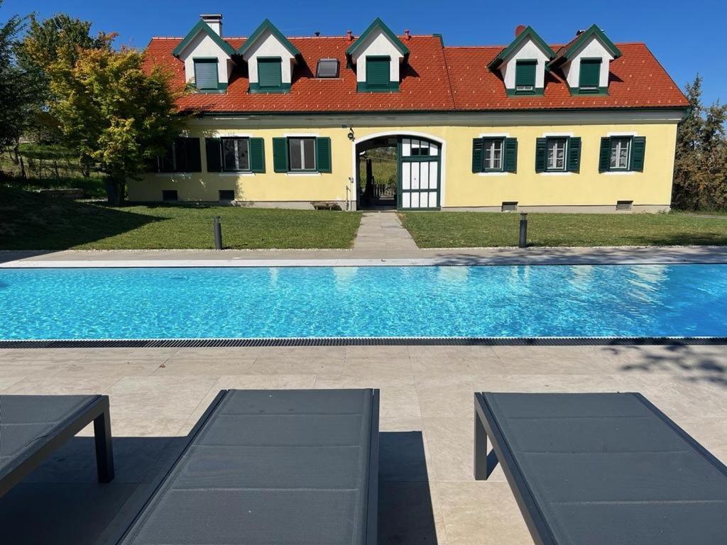 Landhaus Dasthomas Henndorf im Burgenland Exterior photo